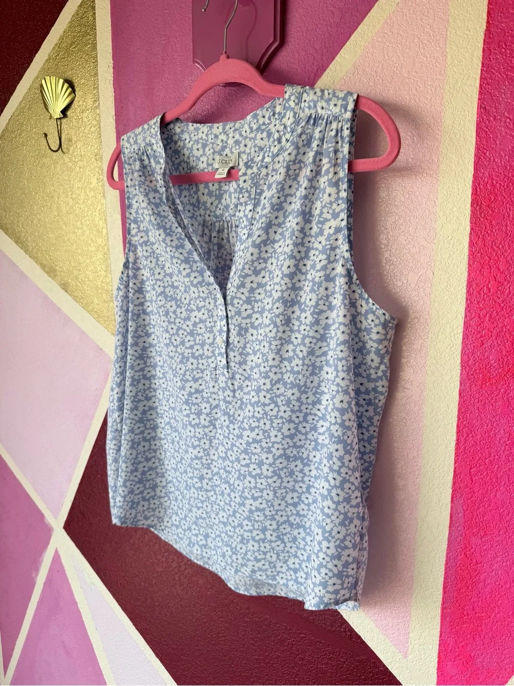 J.Crew Sleeveless Split Neck Floral Blouse Sz M Blue White Ditsy Print
